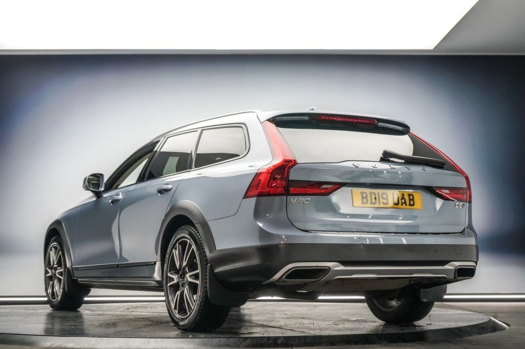 Used Volvo V90 Cross Country 2019 for sale - 77188128: Photo 7