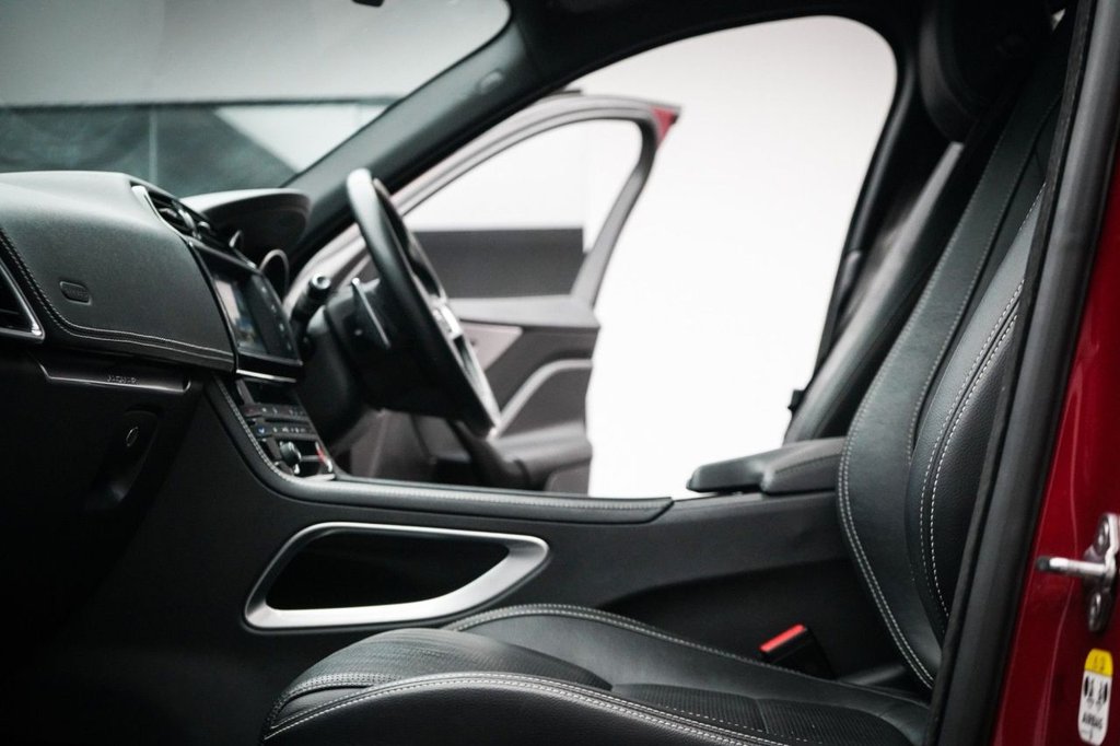 Used Jaguar F-Pace 2018 for sale - 78036497: Photo 32