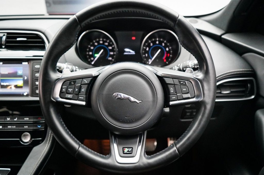 Used Jaguar F-Pace 2018 for sale - 78036497: Photo 36
