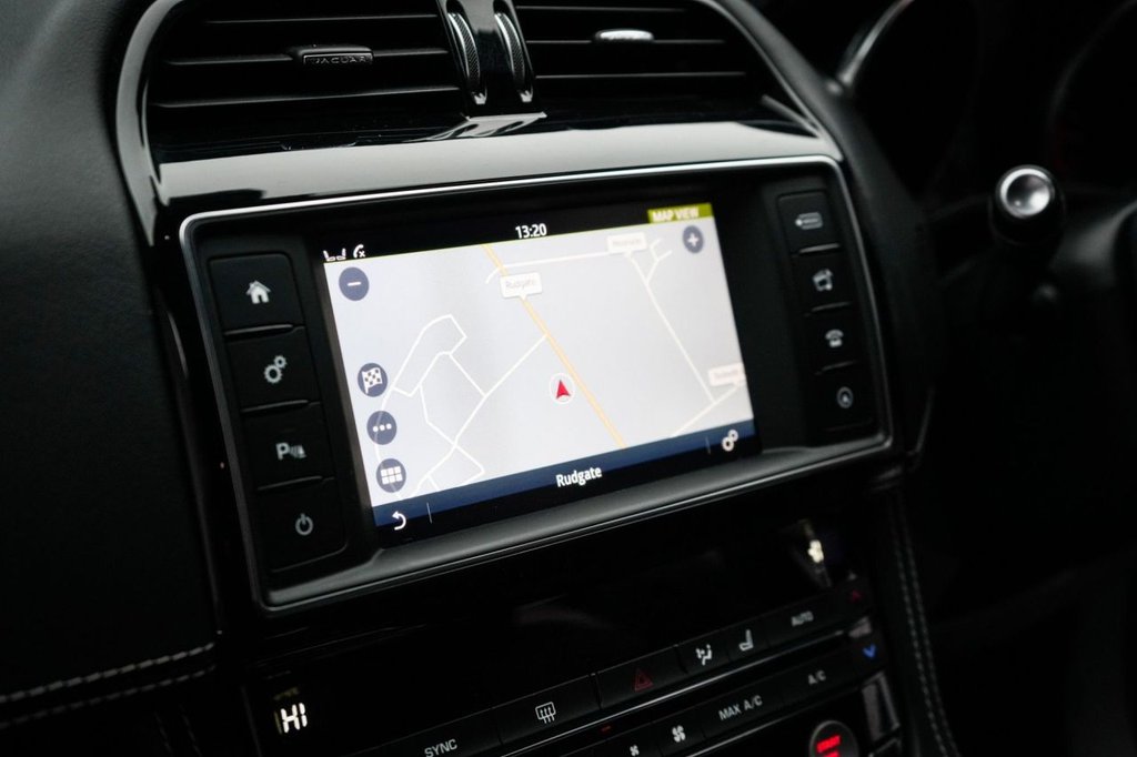 Used Jaguar F-Pace 2018 for sale - 78036497: Photo 39