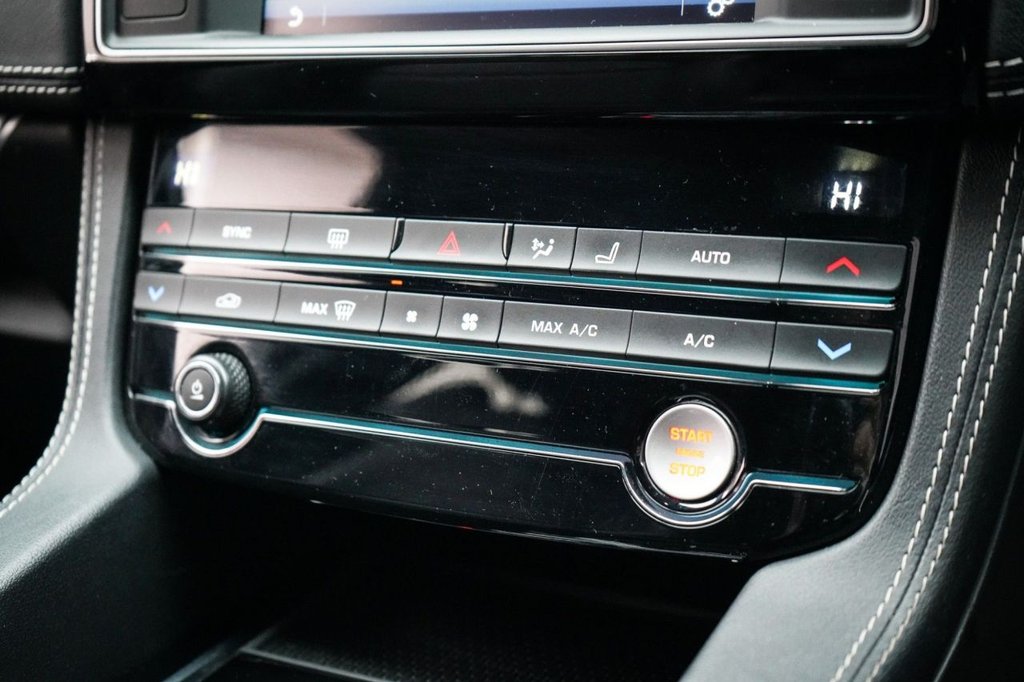 Used Jaguar F-Pace 2018 for sale - 78036497: Photo 43