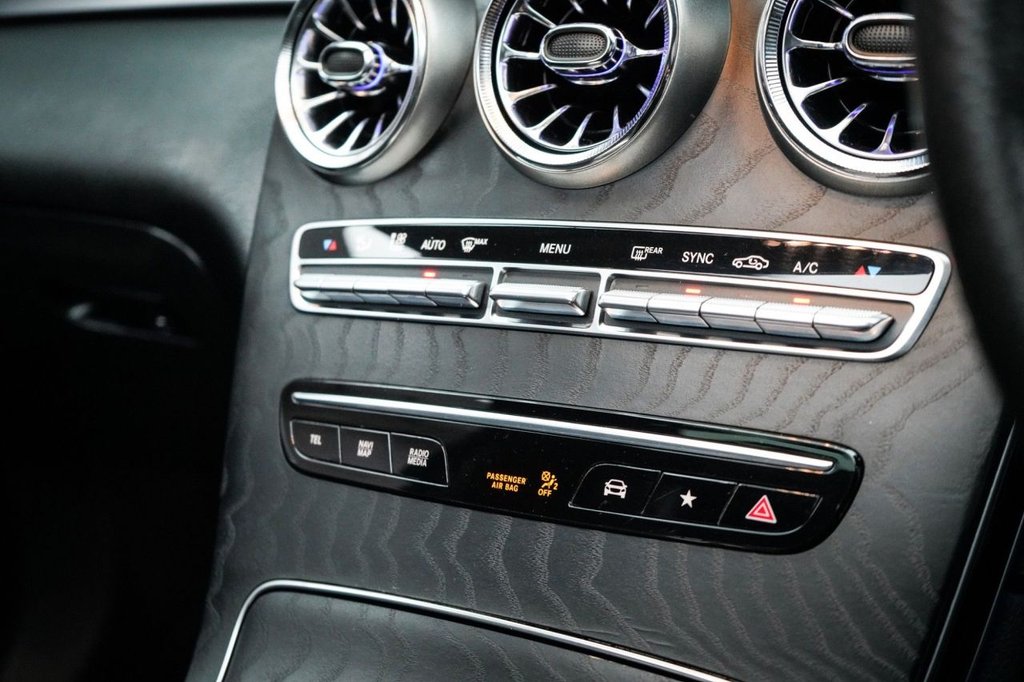 Used Mercedes-Benz GLC 2019 for sale - 77647843: Photo 45