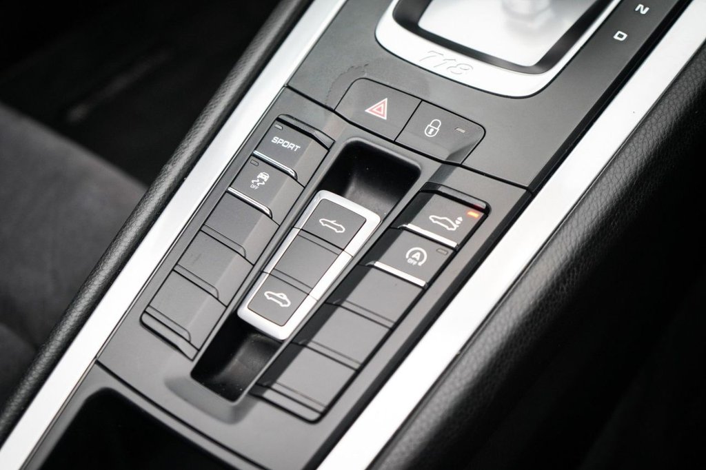 Used Porsche Boxster 2017 for sale - 77333007: Photo 35