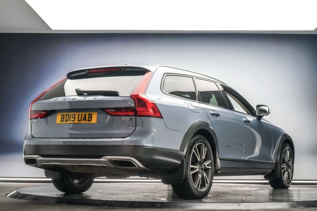 Used Volvo V90 2019 for sale - 76883158: Photo 3