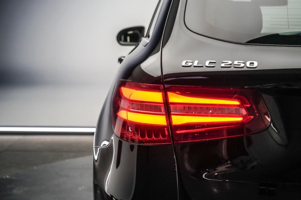 Used Mercedes-Benz GLC 2019 for sale - 77218644: Photo 12