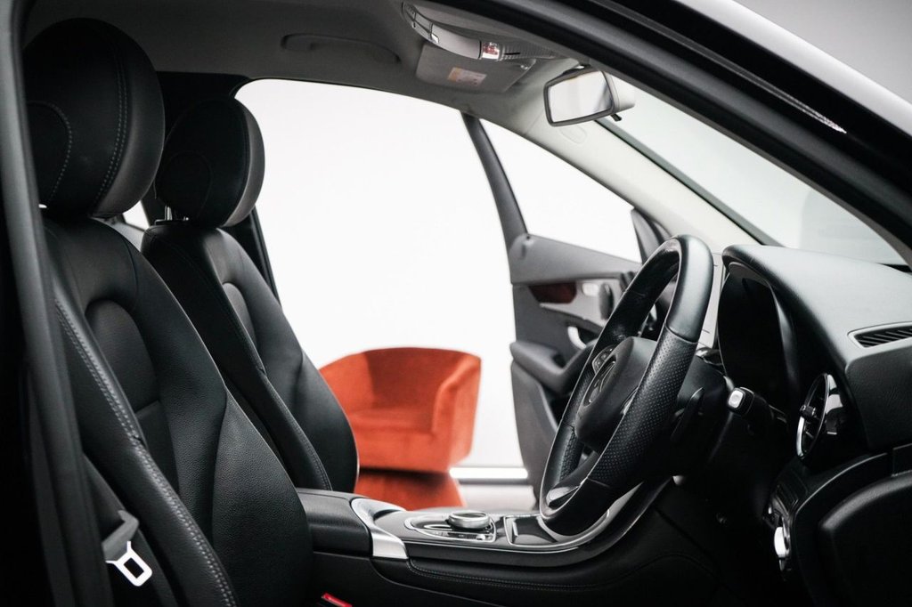 Used Mercedes-Benz GLC 2019 for sale - 77218644: Photo 29