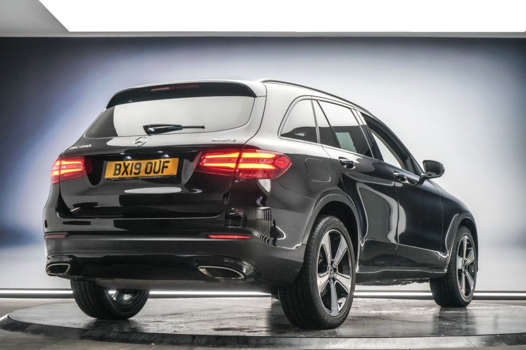 Used Mercedes-Benz GLC 2019 for sale - 77218644: Photo 3