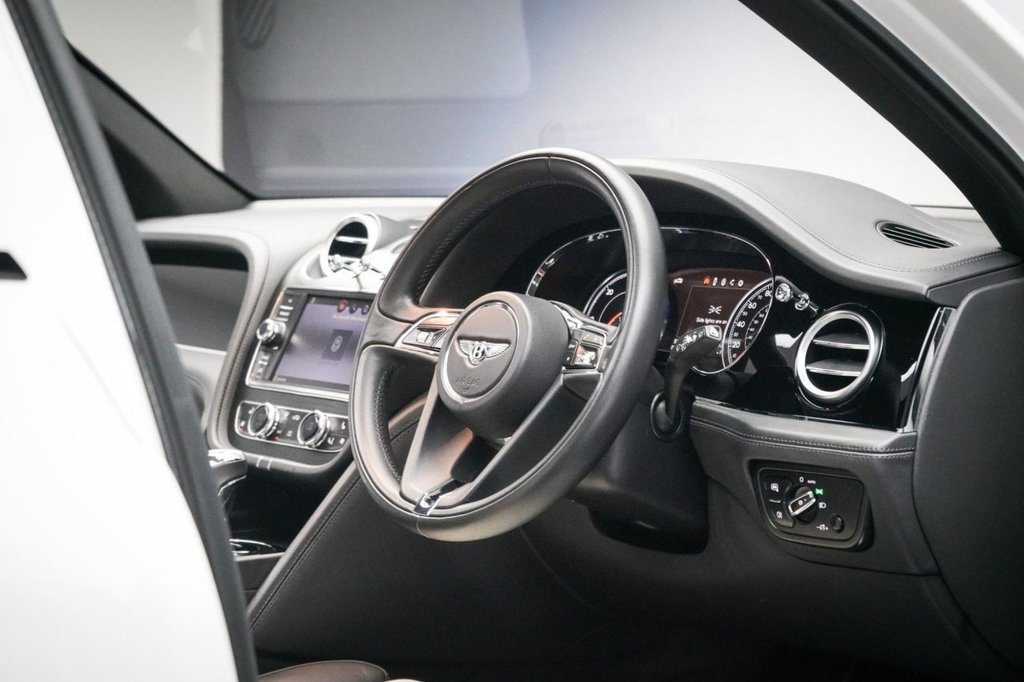 Used Bentley Bentayga 2018 for sale - 77269184: Photo 26