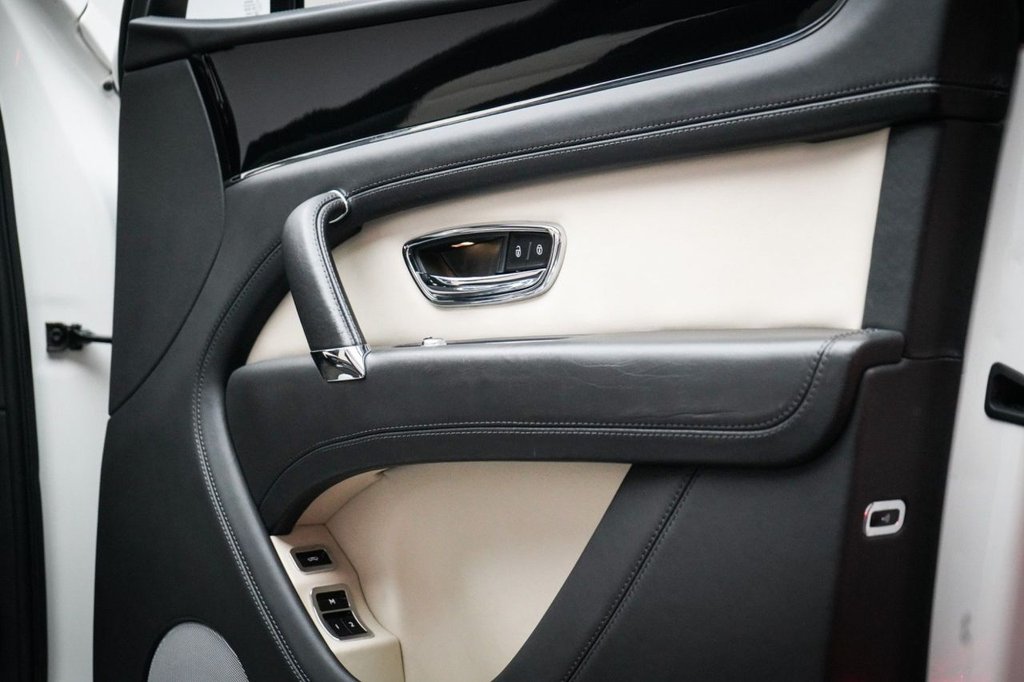 Used Bentley Bentayga 2018 for sale - 77269184: Photo 37