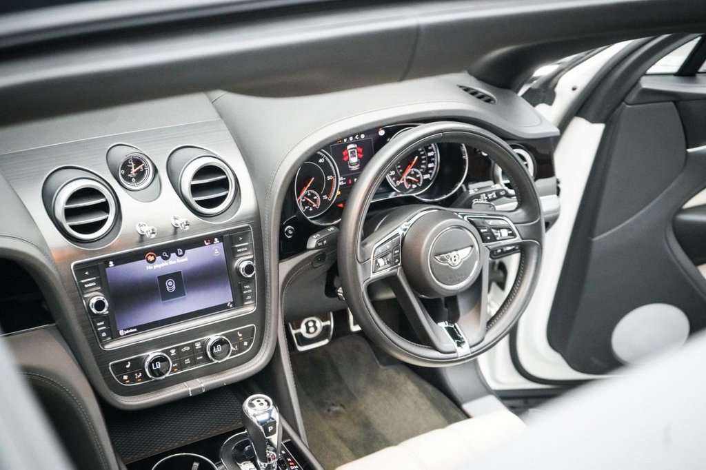 Used Bentley Bentayga 2018 for sale - 77269184: Photo 42