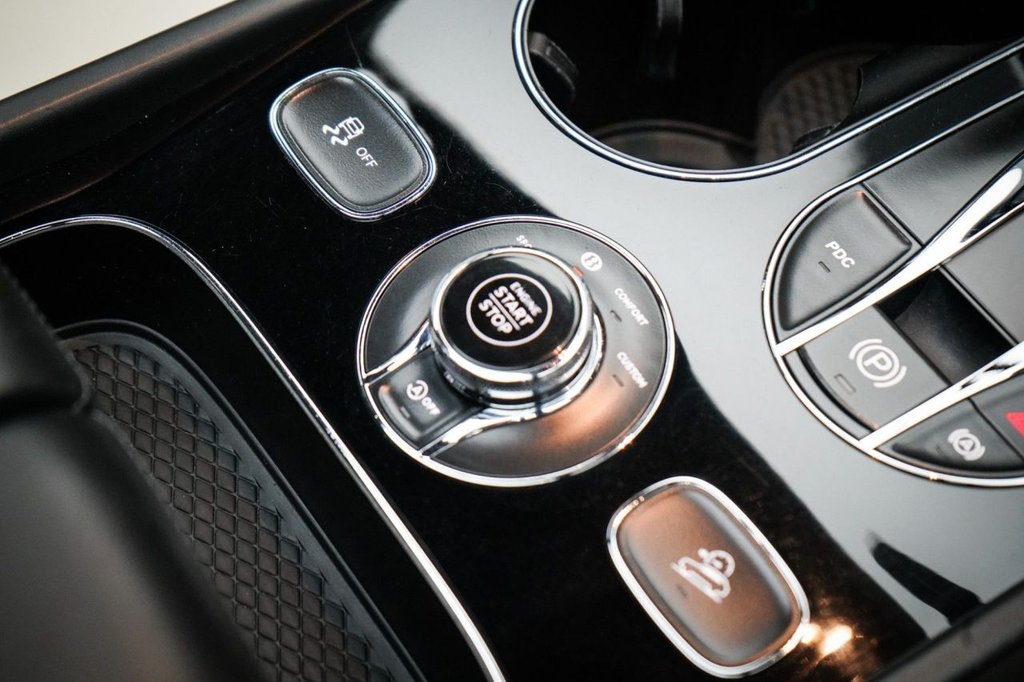 Used Bentley Bentayga 2018 for sale - 77269184: Photo 44