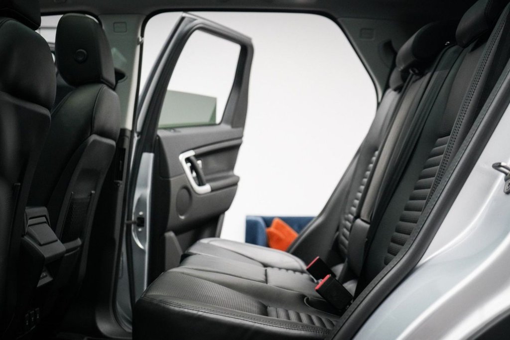 Used Land Rover Discovery Sport 2018 for sale - 78172405: Photo 31