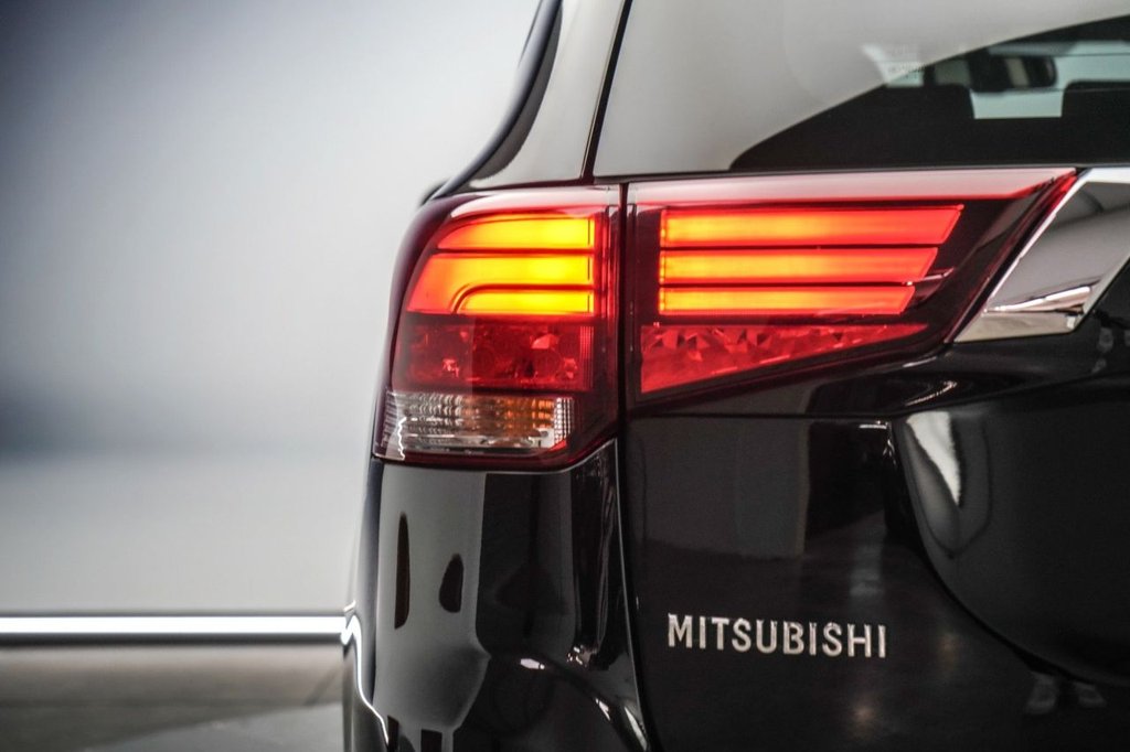 Used Mitsubishi Outlander 2018 for sale - 77810037: Photo 12