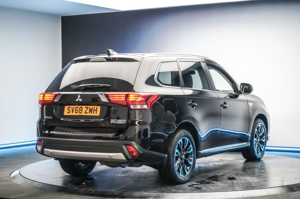 Used Mitsubishi Outlander 2018 for sale - 77810037: Photo 23