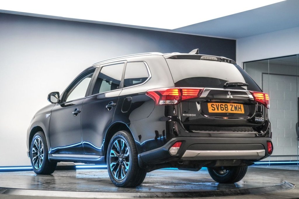 Used Mitsubishi Outlander 2018 for sale - 77810037: Photo 25