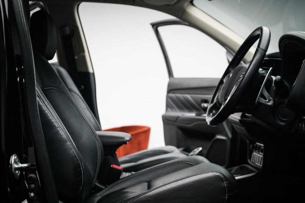 Used Mitsubishi Outlander 2018 for sale - 77810037: Photo 29