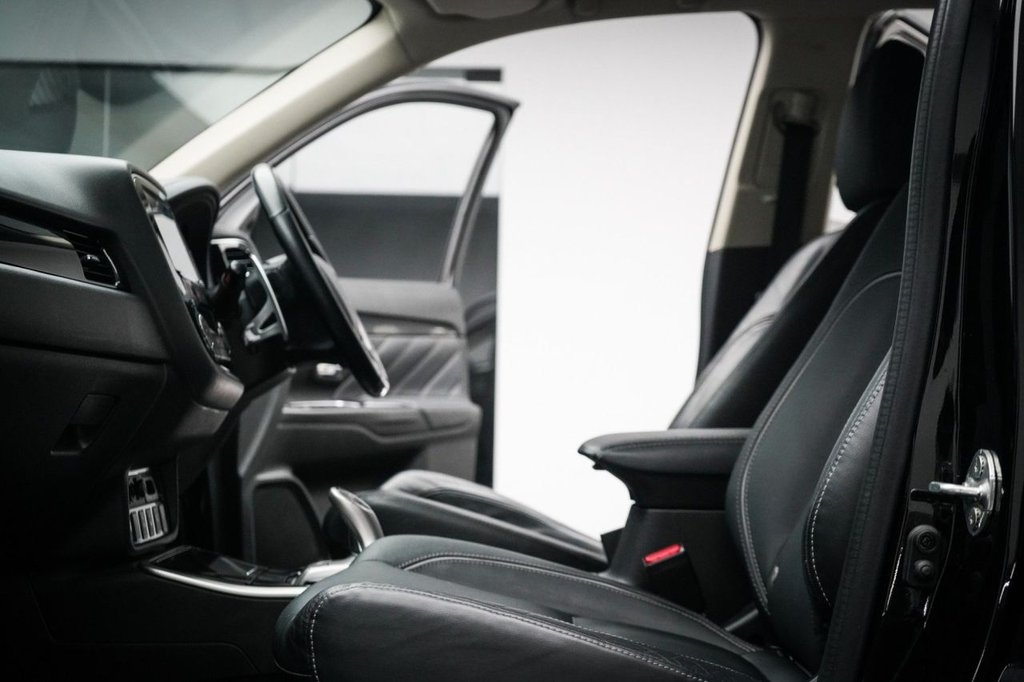 Used Mitsubishi Outlander 2018 for sale - 77810037: Photo 31