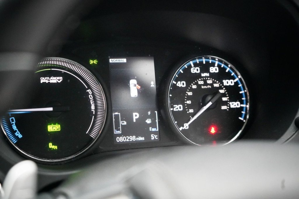 Used Mitsubishi Outlander 2018 for sale - 77810037: Photo 36