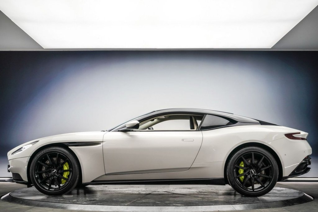 Used Aston Martin DB11 2017 for sale - 77764840: Photo 14