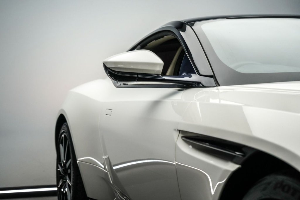 Used Aston Martin DB11 2017 for sale - 77764840: Photo 21