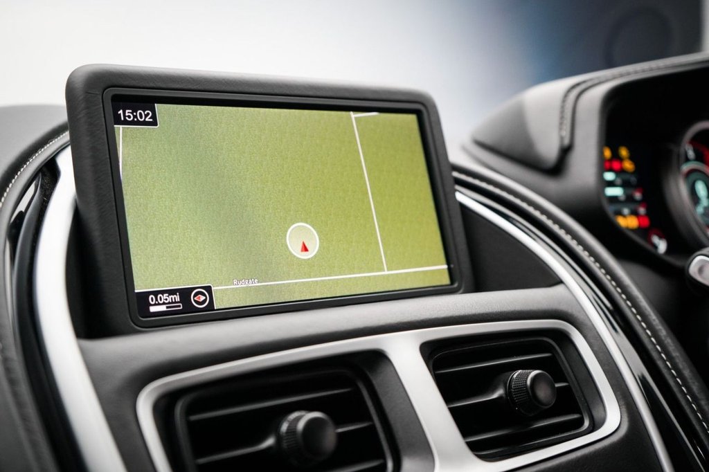 Used Aston Martin DB11 2017 for sale - 77764840: Photo 39