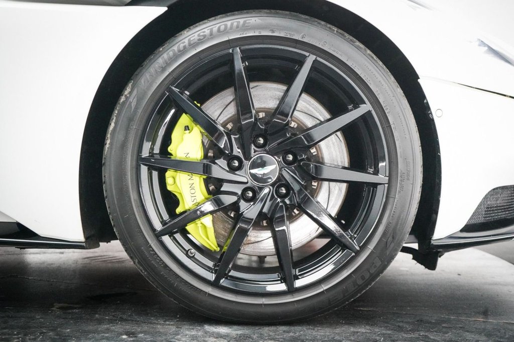 Used Aston Martin DB11 2017 for sale - 77764840: Photo 46