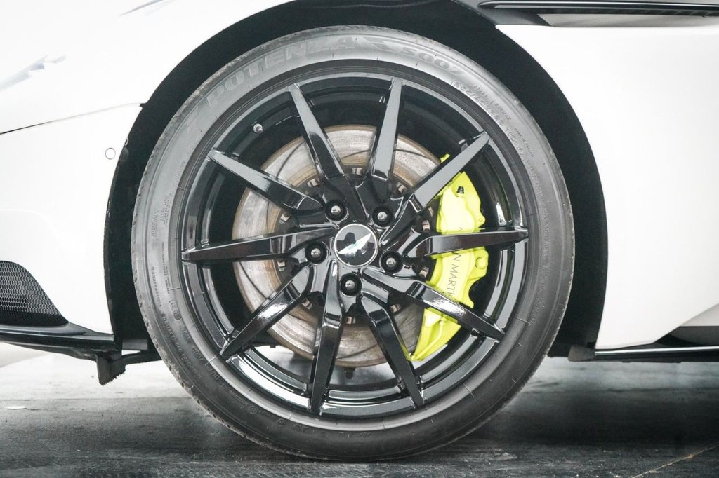 Used Aston Martin DB11 2017 for sale - 77764840: Photo 49