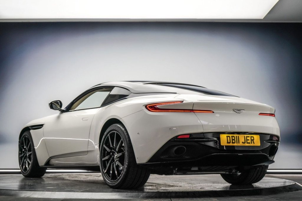 Used Aston Martin DB11 2017 for sale - 77764840: Photo 7