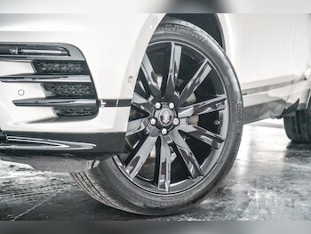 Used Land Rover Range Rover Velar 2018 for sale - 77332918: Photo