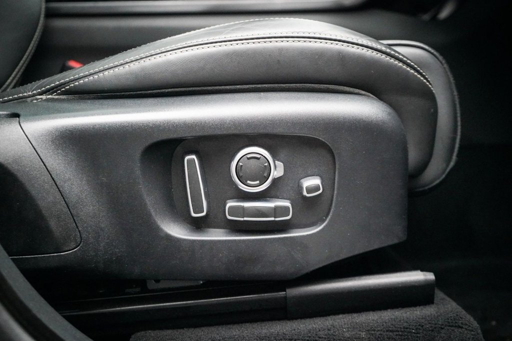 Used Land Rover Range Rover Velar 2018 for sale - 77332918: Photo 36