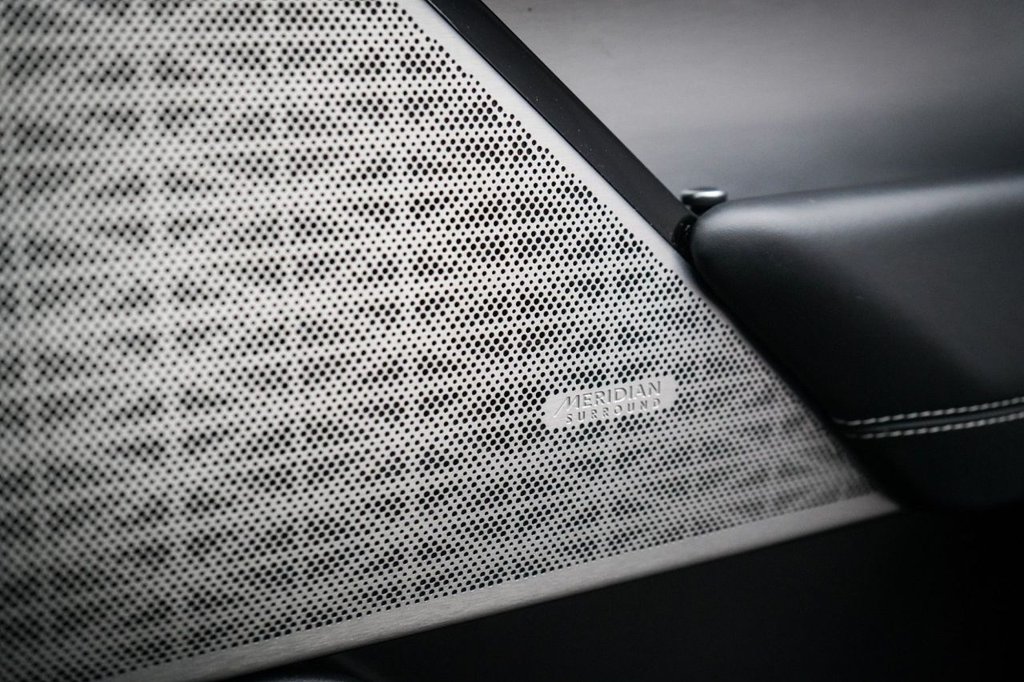 Used Land Rover Range Rover Velar 2018 for sale - 77332918: Photo 38