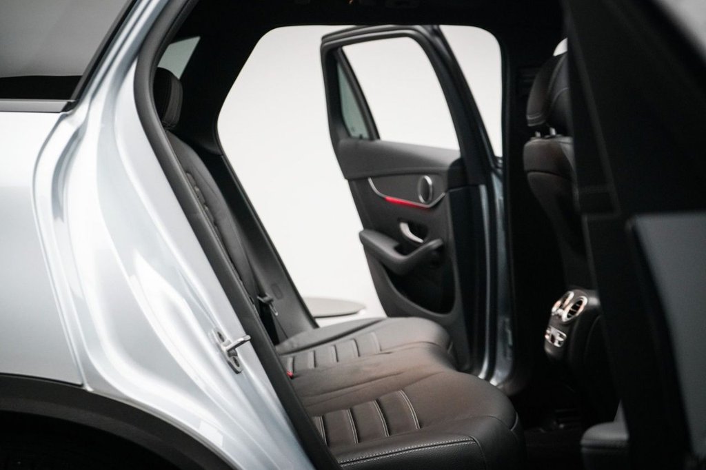 Used Mercedes-Benz GLC 2022 for sale - 76717213: Photo 32