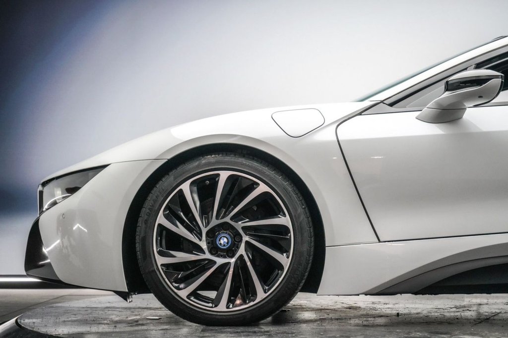 Used BMW i8 2015 for sale - 77427824: Photo 11