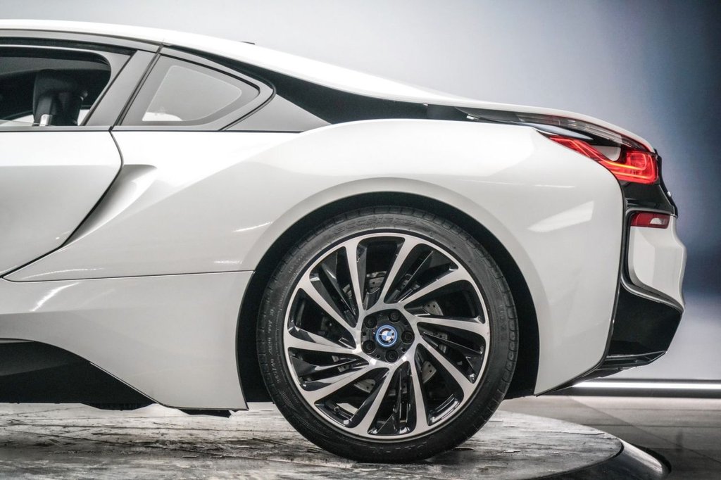 Used BMW i8 2015 for sale - 77427824: Photo 12