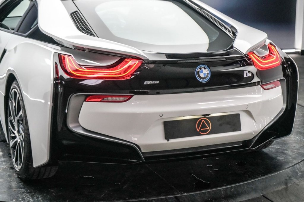Used BMW i8 2015 for sale - 77427824: Photo 22