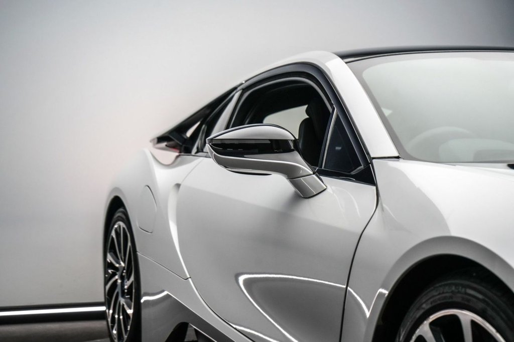 Used BMW i8 2015 for sale - 77427824: Photo 24
