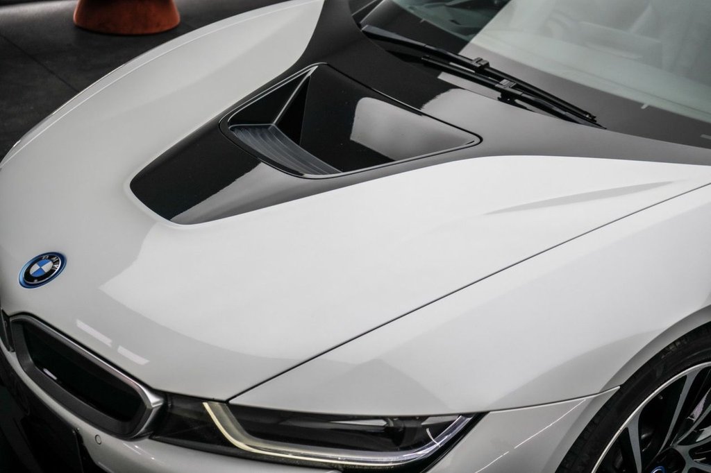 Used BMW i8 2015 for sale - 77427824: Photo 6