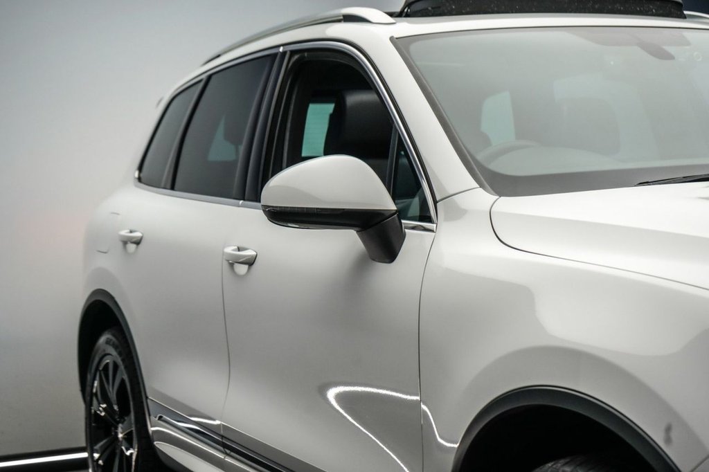 Used Volkswagen Touareg 2015 for sale - 77647912: Photo 22