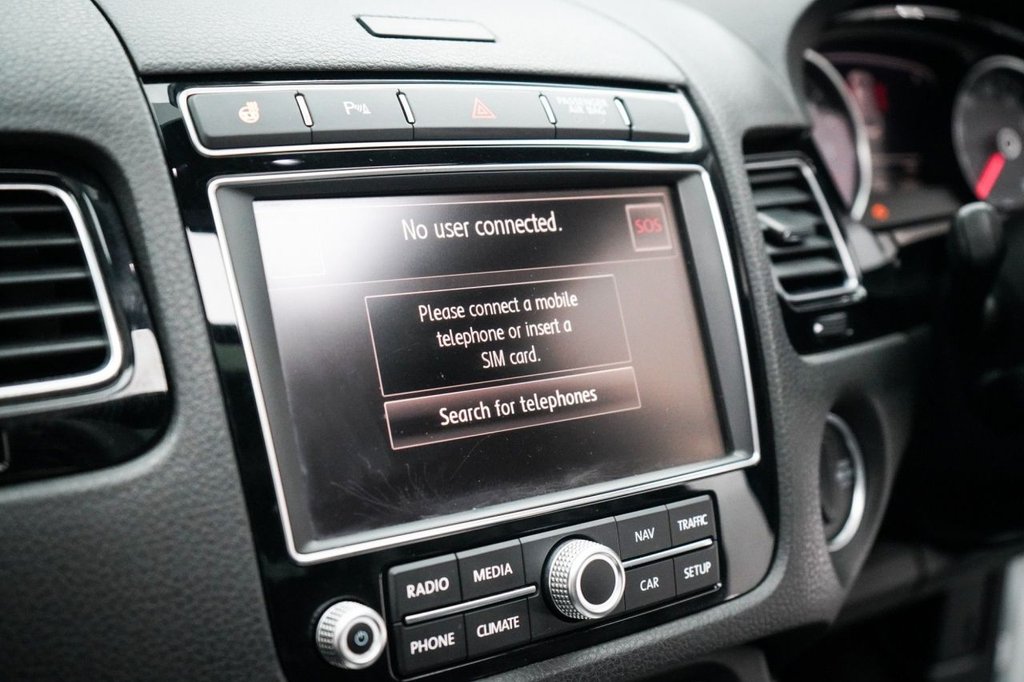 Used Volkswagen Touareg 2015 for sale - 77647912: Photo 39