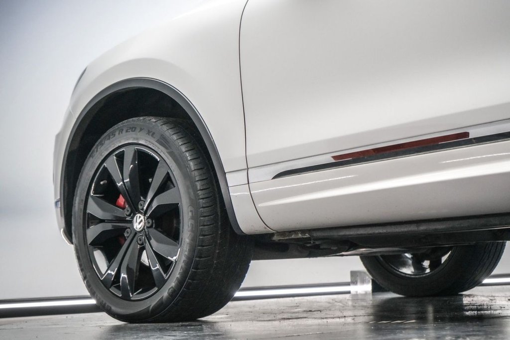 Used Volkswagen Touareg 2015 for sale - 77647912: Photo 8