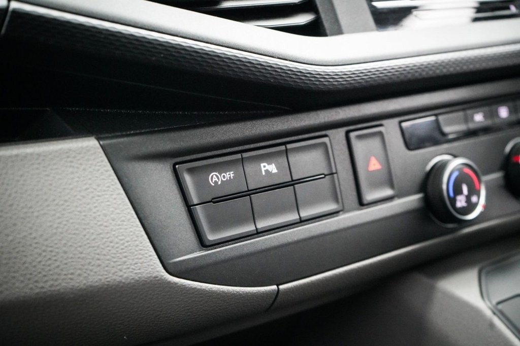 Used Volkswagen Transporter 2021 for sale - 77014486: Photo 46