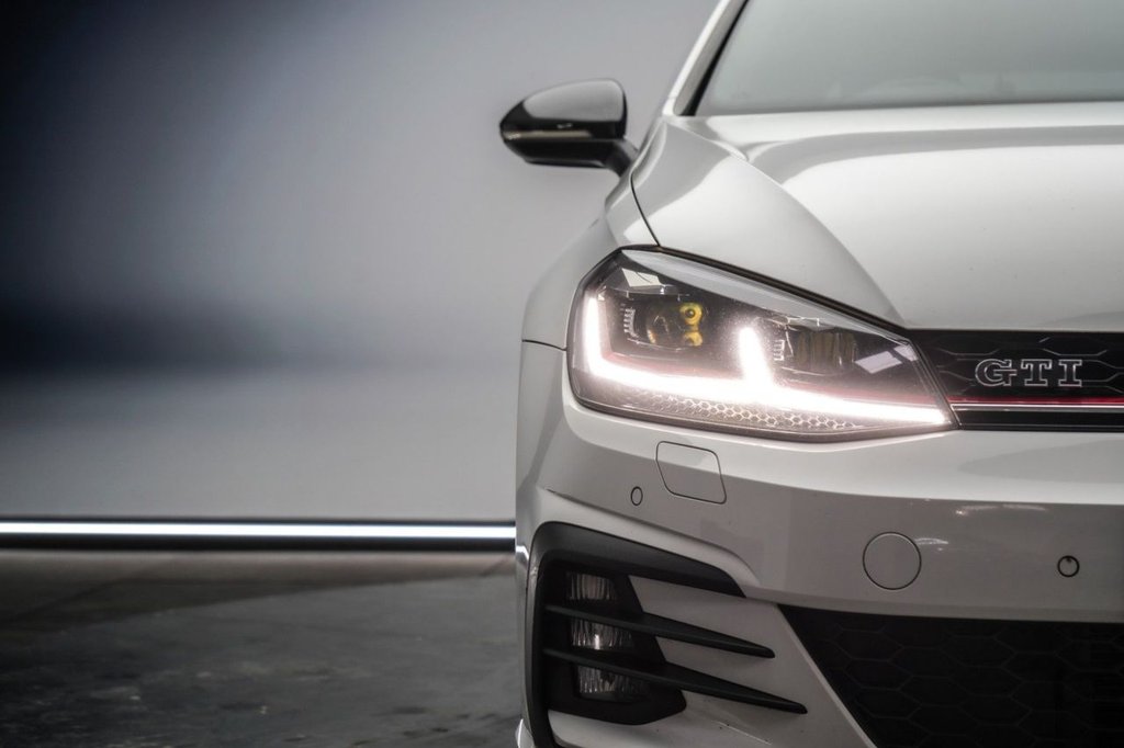 Used Volkswagen Golf 2017 for sale - 77647933: Photo 11