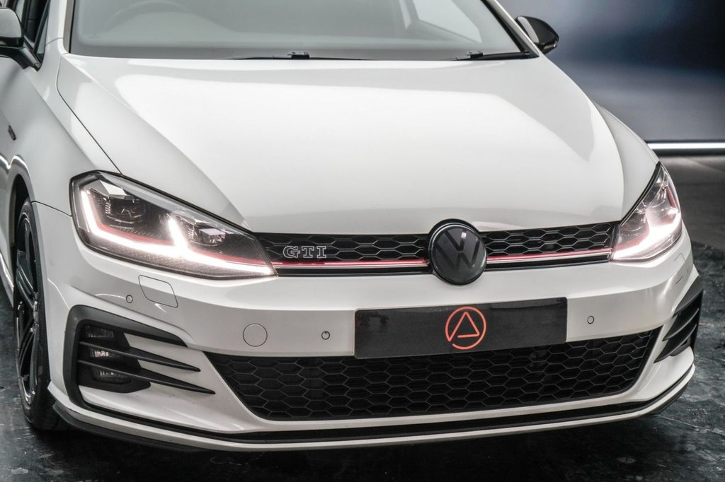 Used Volkswagen Golf 2017 for sale - 77647933: Photo 17