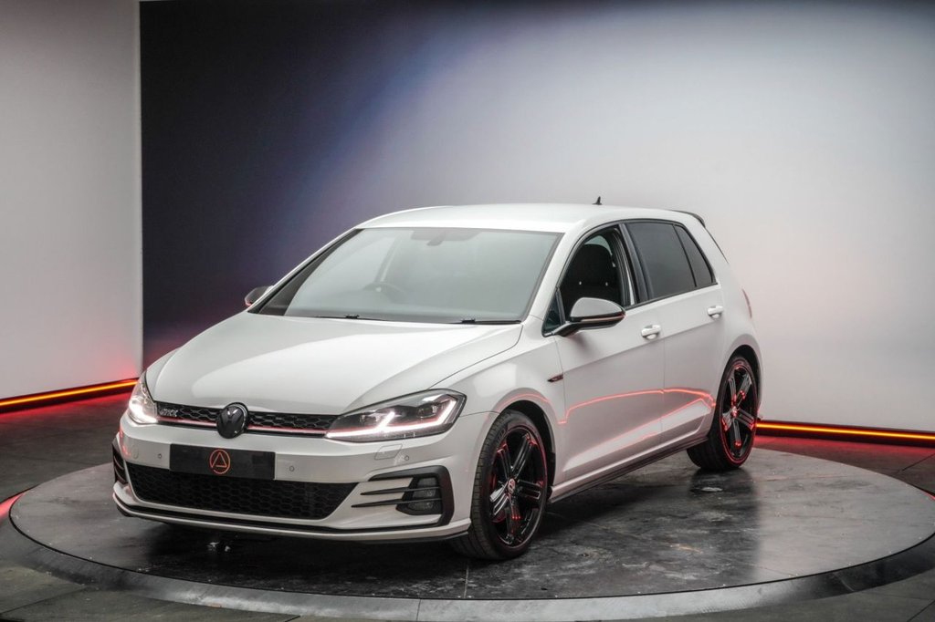 Used Volkswagen Golf 2017 for sale - 77647933: Photo 23