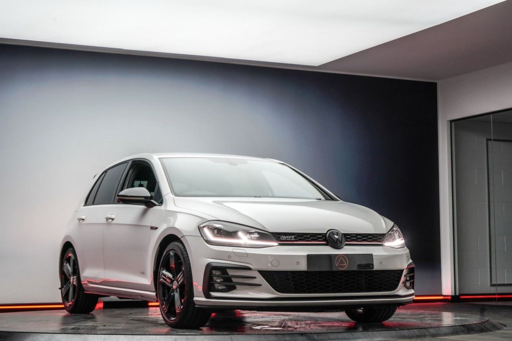 Used Volkswagen Golf 2017 for sale - 77647933: Photo 25