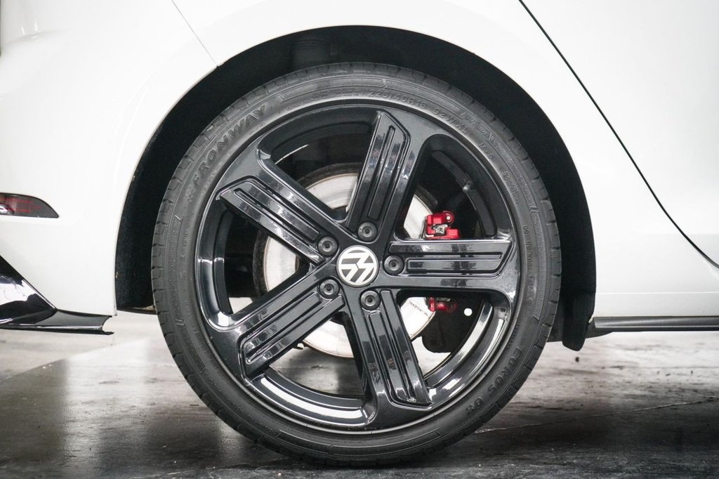 Used Volkswagen Golf 2017 for sale - 77647933: Photo 47