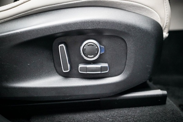 Used Jaguar F-Pace 2019 for sale - 76223144: Photo 45