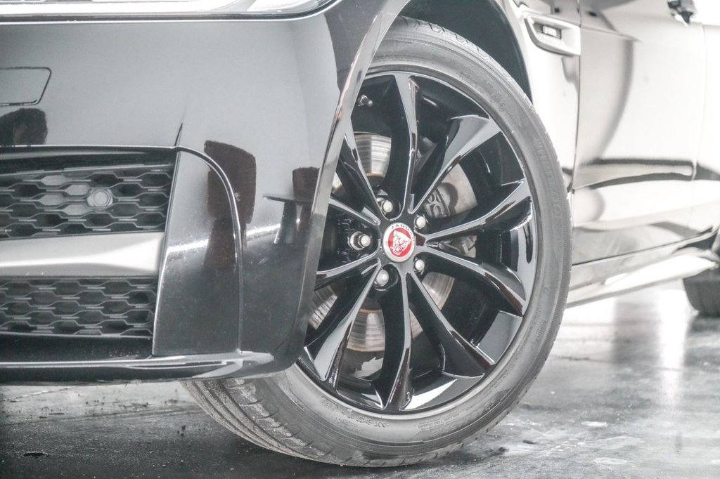 Used Jaguar XF 2020 for sale - 76848349: Photo 2