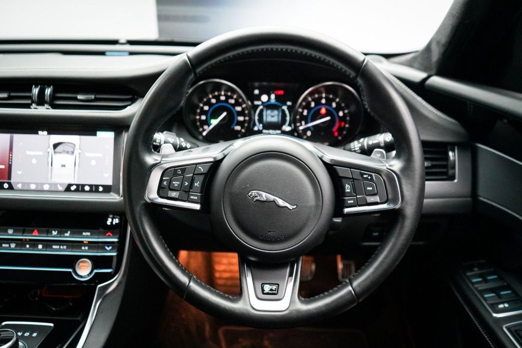 Used Jaguar XF 2020 for sale - 76848349: Photo 37