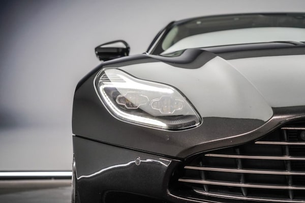 Used Aston Martin DB11 2016 for sale - 76223281: Photo 11